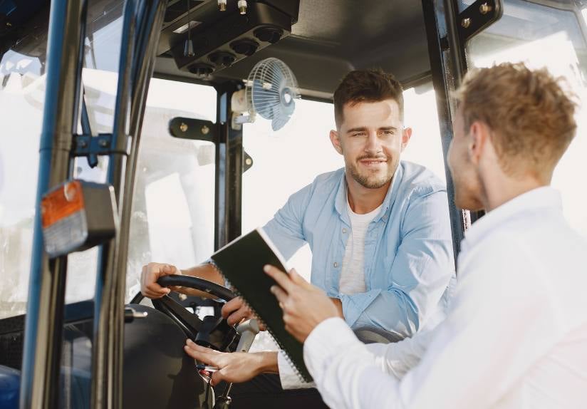 B2B case study for manufacturing and tractors companies-1