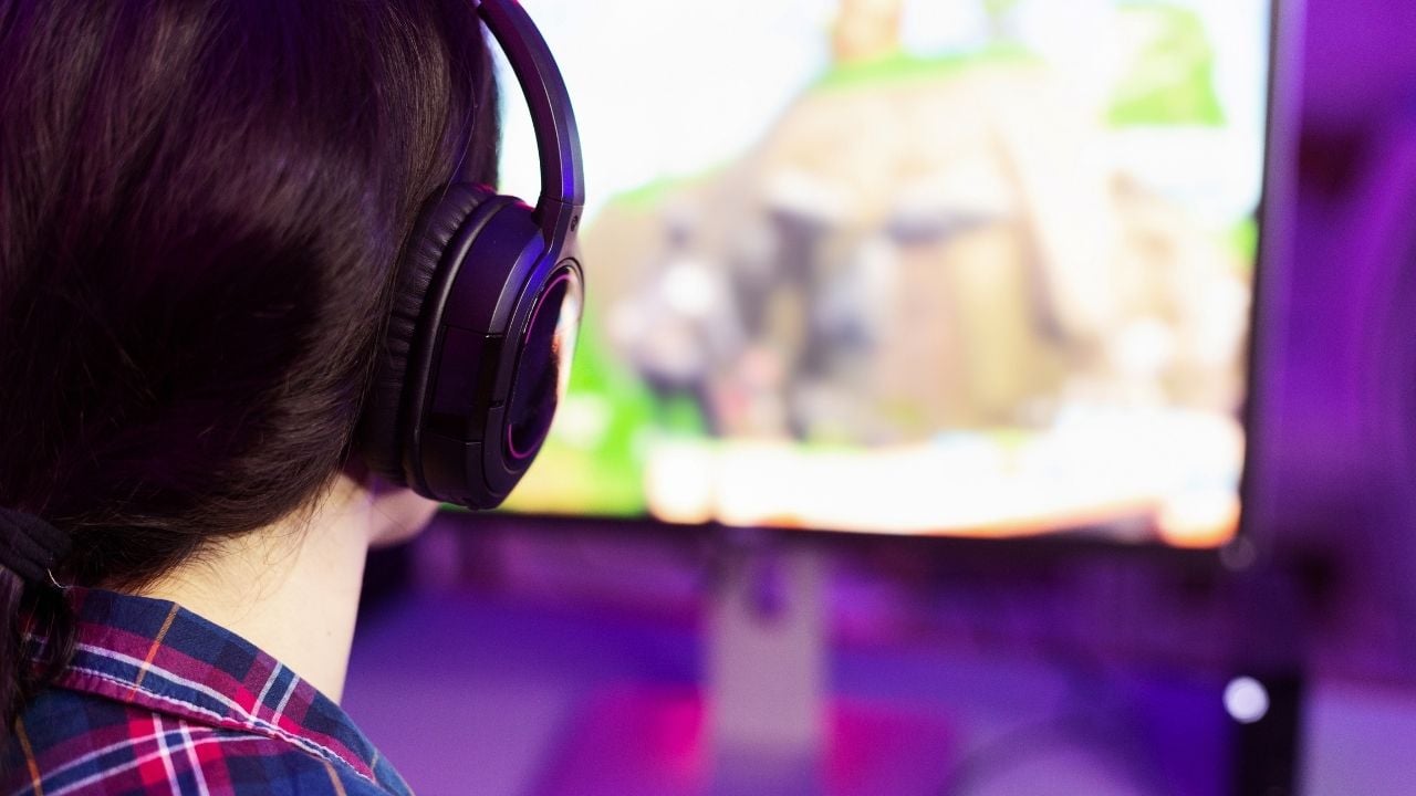 Gen Z playing fortnite