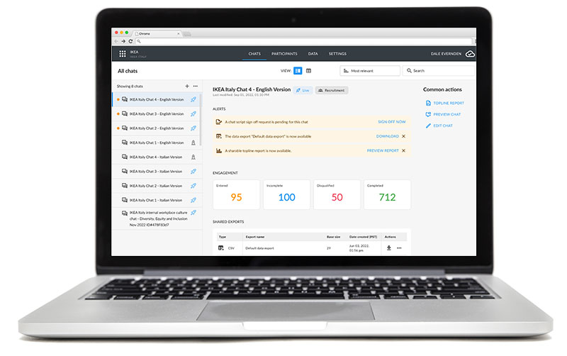 chat-dashboard-laptop